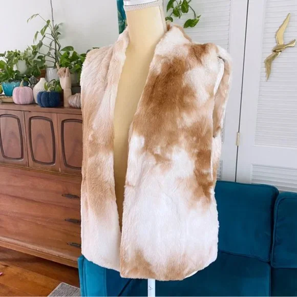 EntroCow Print Fuzzy Layering Vest With Pockets Camel Tan Cream New Small